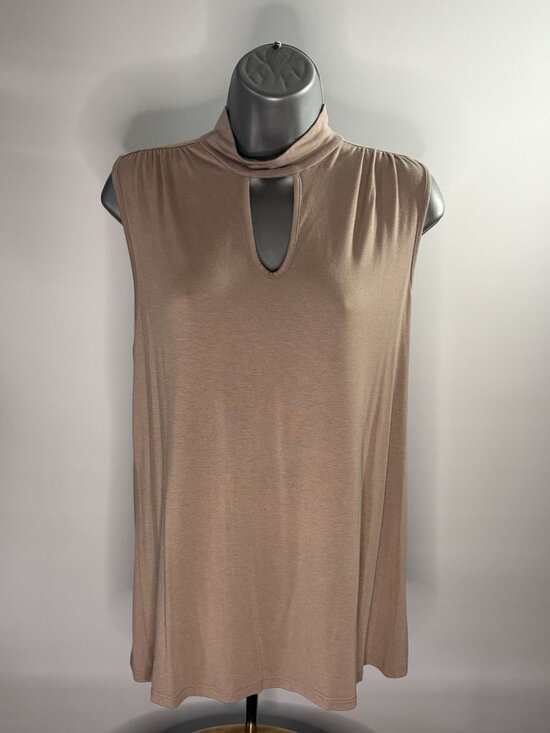 Jennifer Lopez Tops - Jennifer Lopez Beige Sleeveless Keyhole Neckline Choker Cut Top Tunic Collar (M)